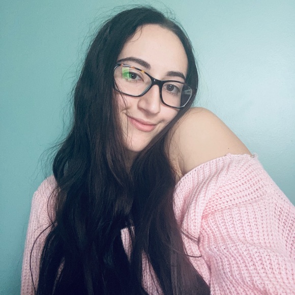 Meet your Posher, Maria - Picture 1 of 1